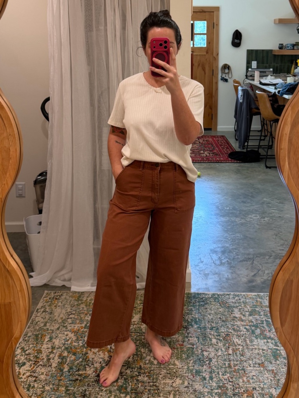 High-Rise Wide-Leg cropped Jeans in Rust